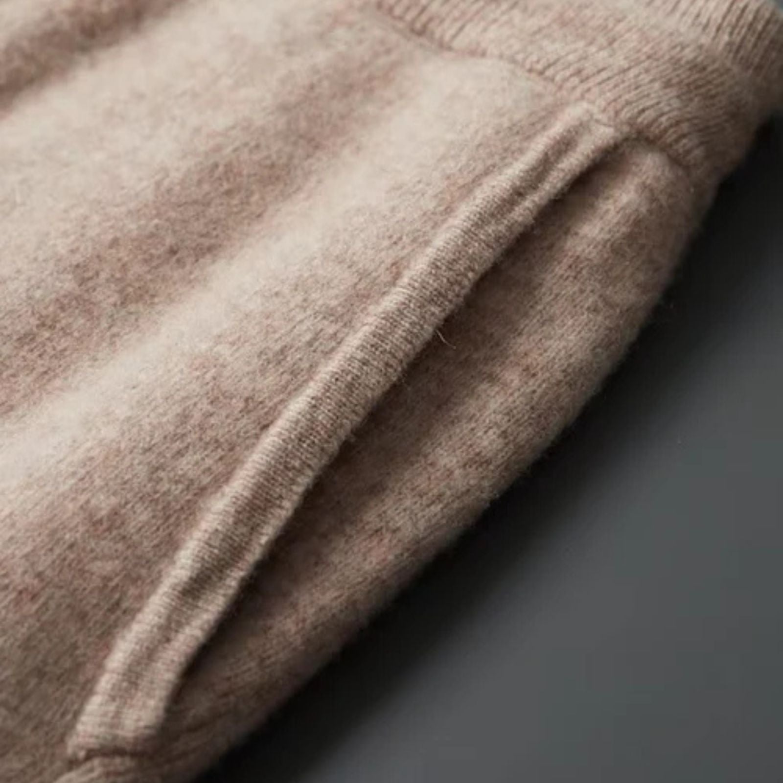 The Geneva Merino Wool Savro Set